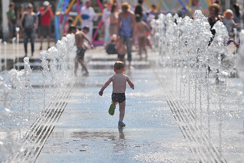 Июль в Астрахани будет жаркий, но грозный 