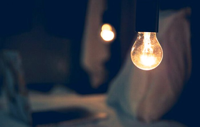 Сегодня несколько часов без электричества проведут жители Астрахани, Ахтубинска и 9 сельских поселений