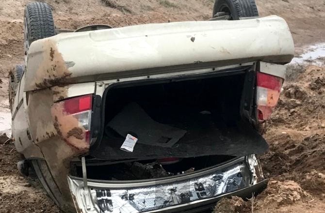 Волгоградец не справился с управлением Hyundai и попал в серьезную аварию в Астраханской области