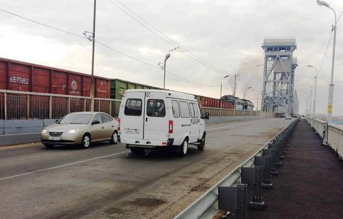 В Астрахани до конца года нельзя будет ехать по Старому мосту свыше 40 км/ч