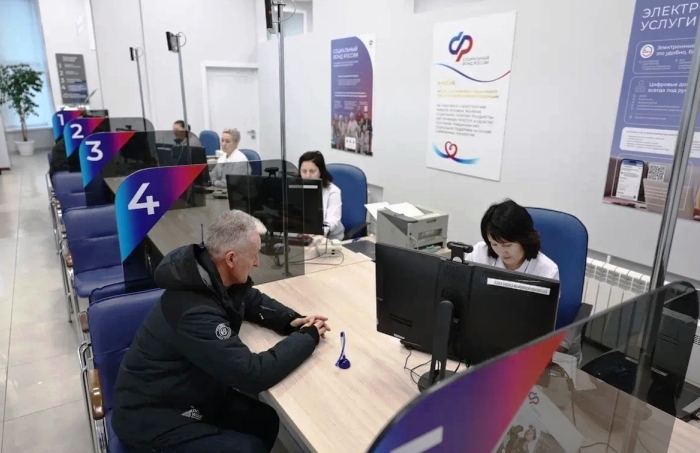 В Астрахани клиентская служба отделения СФР заработала в новом формате