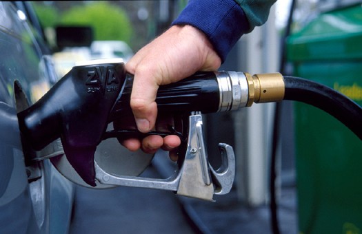 Бензин в 2015 году может подорожать на 15%