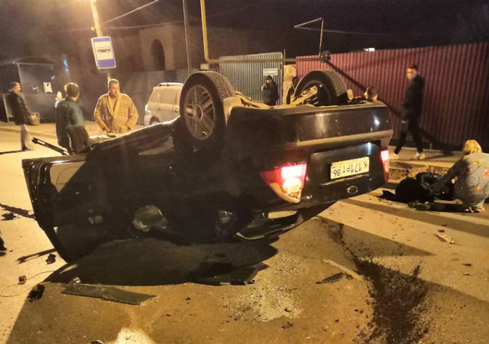 Три человека получили тяжелые травмы в ДТП в Астраханской области 