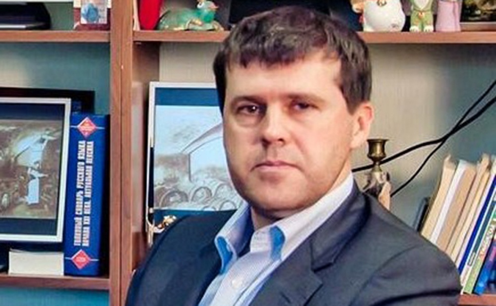Министр здравоохранения Астраханской области Алексей Спирин после отравления хлором попал в больницу