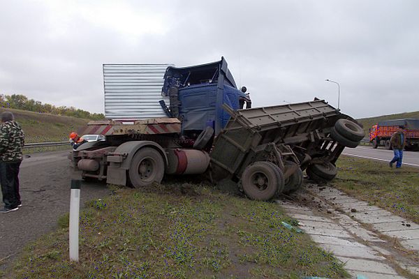 Волгоградский автомеханик отсидит два года за смерть астраханского газелиста