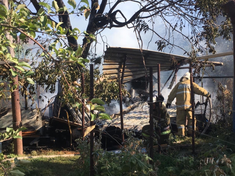 Пожар в Советском районе Астрахани, спасены 3 человека