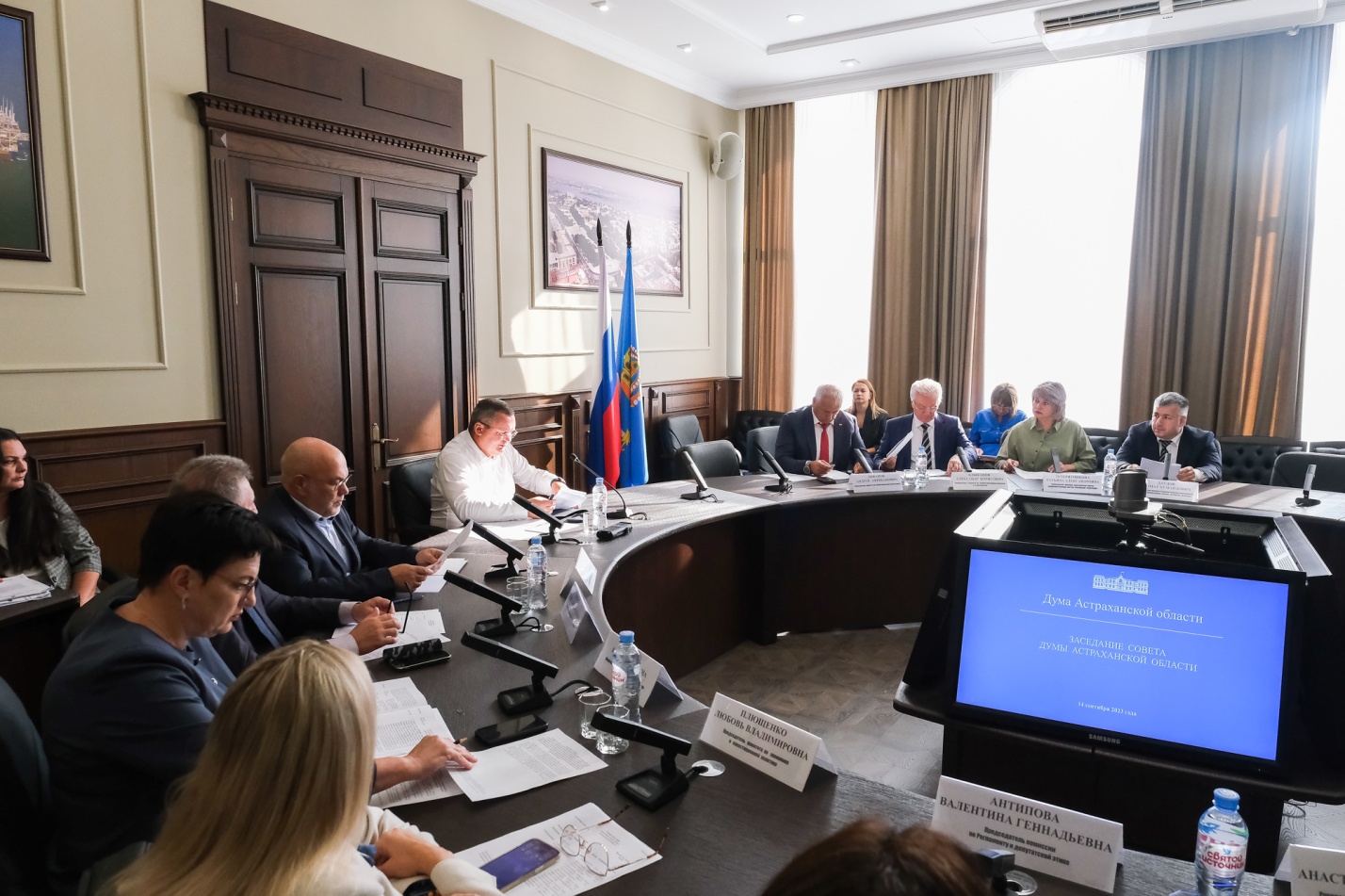  Игорь Мартынов вместе с депутатами рассмотрит законопроект о выплатах для контрактников 