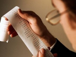 Астраханец заплатил долги, чтобы продать автомобиль