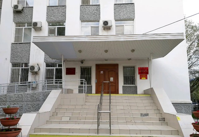 Бывшего сотрудника Ленинского суда в Астрахани обвиняют в мошенничестве