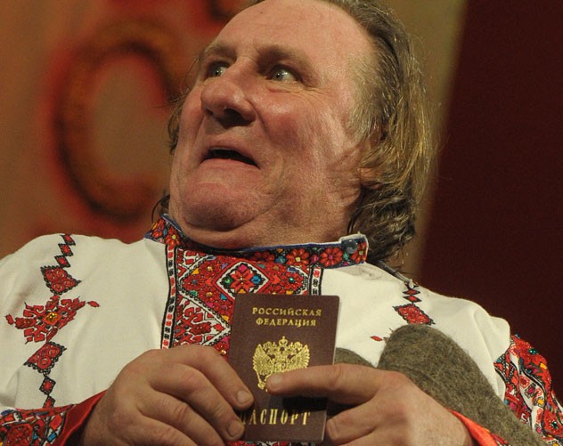 Попался: астраханец получил второе гражданство, но забыл об этом рассказать