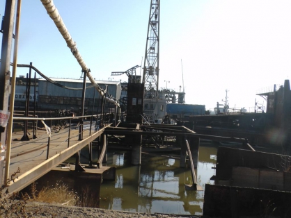 В Волге нашли тело водолаза, который работал в Астрахани при загорании теплоходов