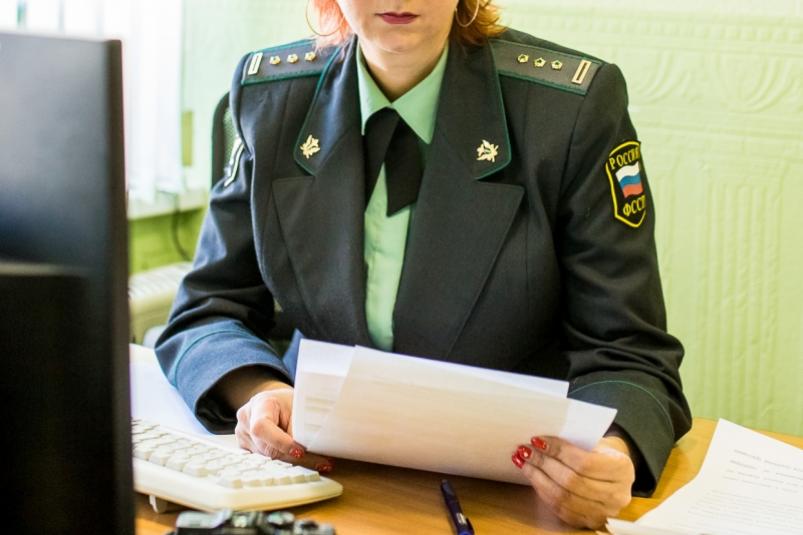 Сотрясение мозга. В Астрахани набросились на женщину - пристава