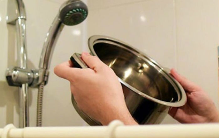 В Астрахани несколько домов отключены от горячей воды