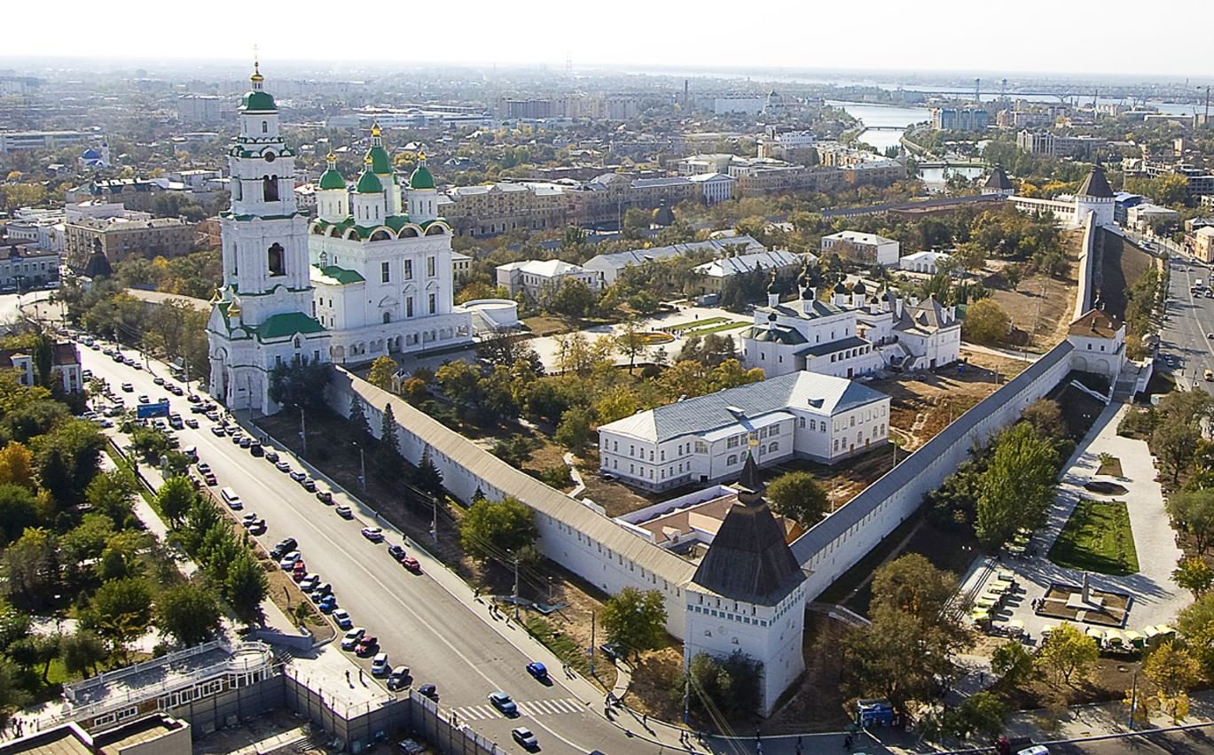 Астраханский Кремль доверят реставраторам храма Василия Блаженного