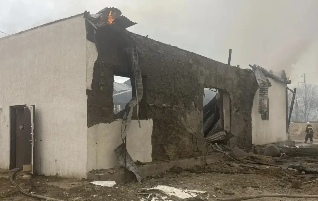 Стала известна причина крупного пожара у нового астраханского аквапарка