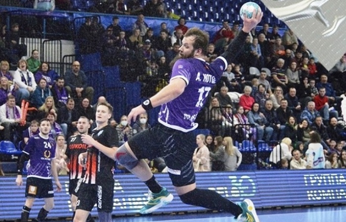Не заломили: астраханское «Динамо» уступило «Чеховским медведям», но достойно билось до конца матча