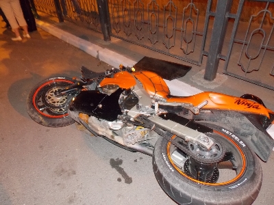 В Астрахани мотоцикл сбил насмерть 13-летнюю девочку