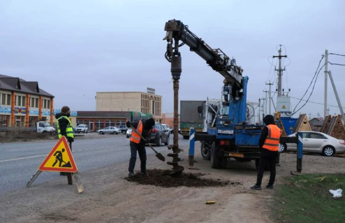 В Астрахани приступили к обустройству линии наружного освещения на Виноградной 