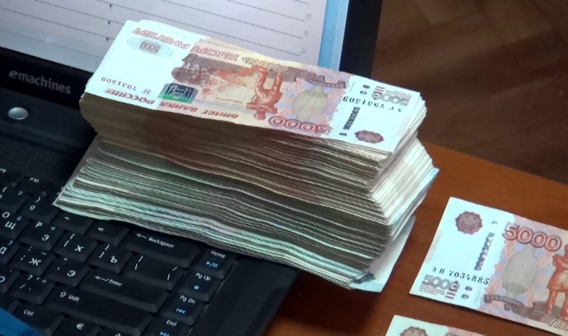 В Астрахани инкассатор украл полтора миллиона 