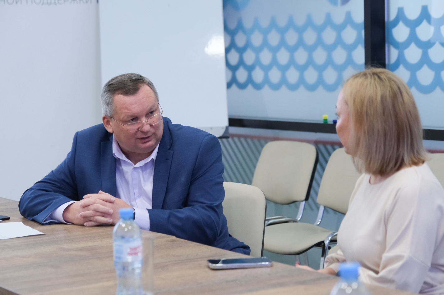 Игорь Мартынов поблагодарил камызякских женщин за активную гражданскую позицию