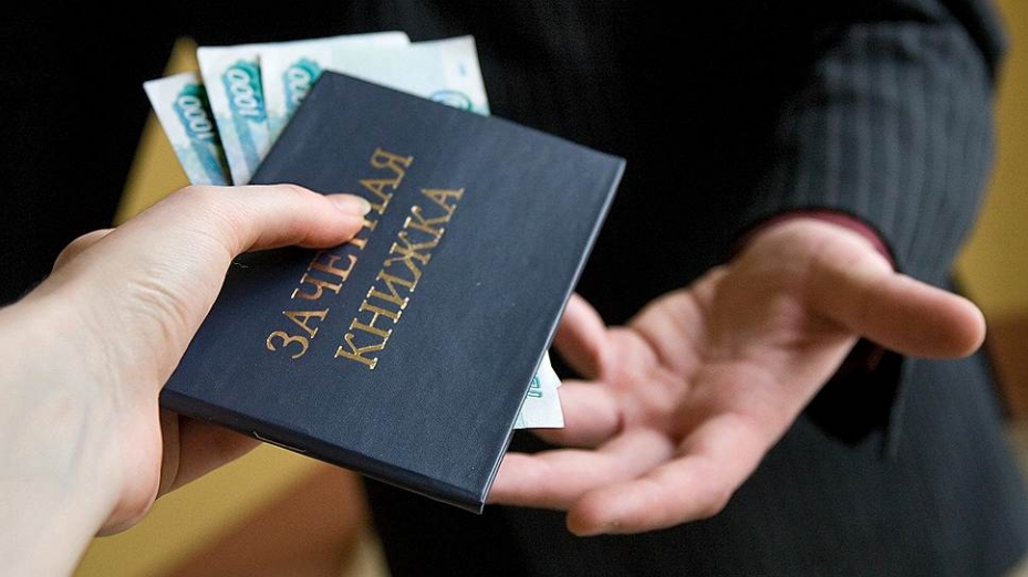 Завкафедрой Астраханского медуниверситета отправляется в суд