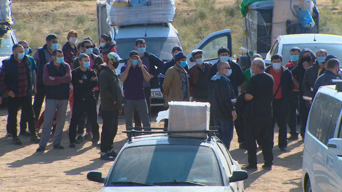 Узбеков, застрявших на астраханской границе, отправят домой