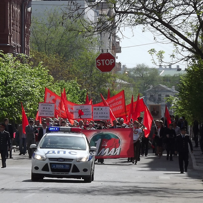 Первомай для астраханских коммунистов и эсеров (фотоотчет)