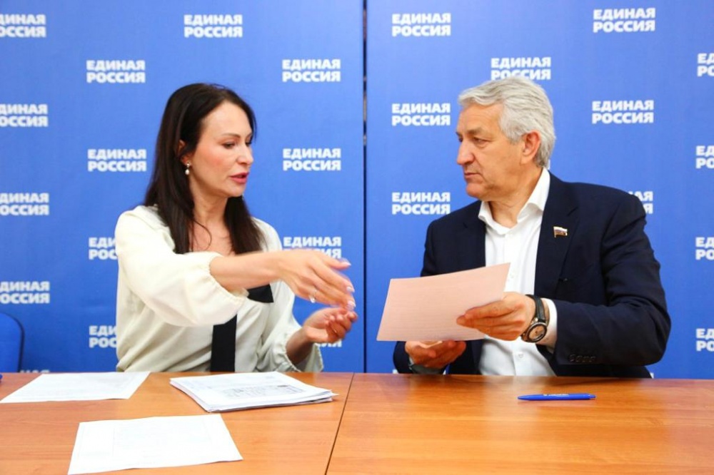 Леонид Огуль подал документы на праймериз Единой России