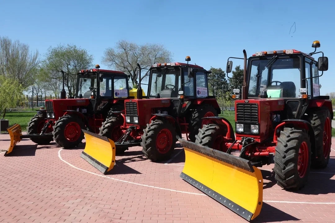 Технику на 19 миллионов рублей получили астраханские районы