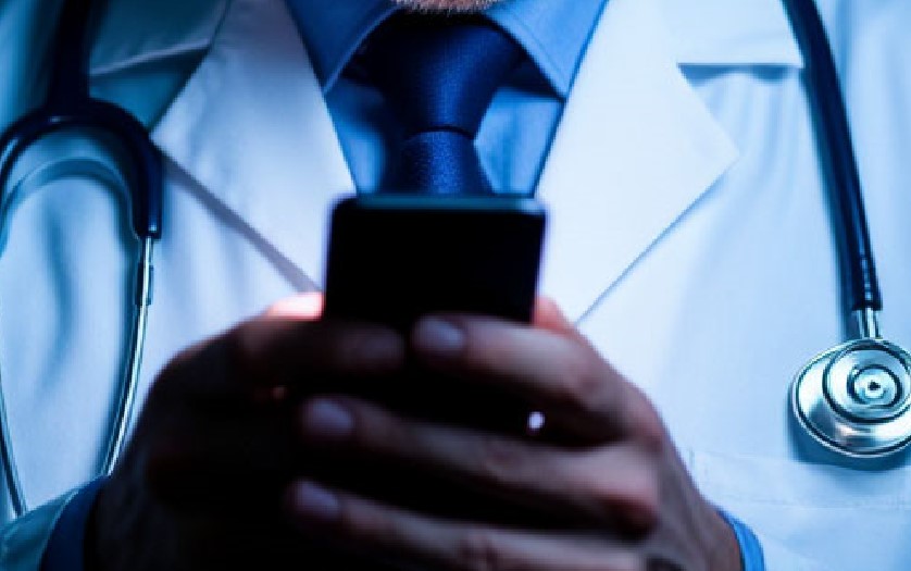 Врач из Астрахани перевел мошенникам 5,5 млн рублей