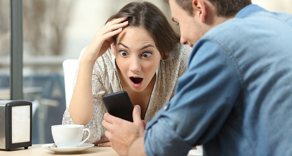 Астраханец распространил в ВКонтакте интим фото своей бывшей