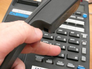 Астраханка стала жертвой насилия из-за халатности сотрудника полиции