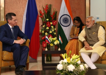 Астраханский губернатор участвует в саммите «Россия-Индия»