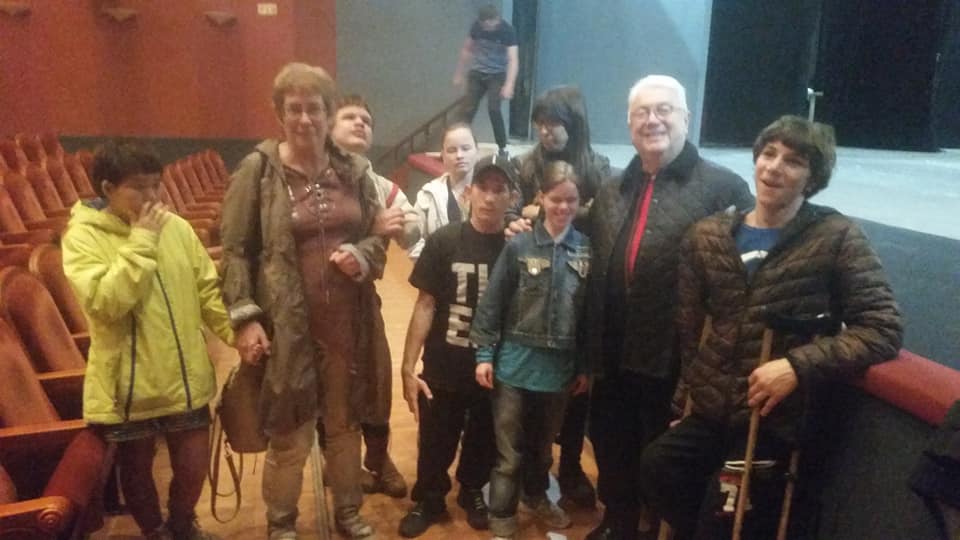 Известный юморист пригласил многодетную семью из Астрахани на свой концерт 