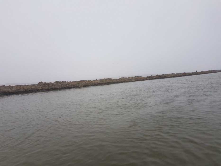 В море не видно. Как деньги налогоплательщиков выбрасывают в Каспий