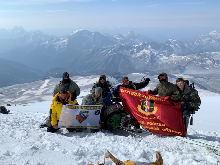 Астраханский спецназ покорил Эльбрус