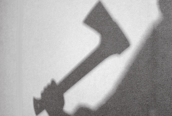 Астраханка проломила своему бывшему череп