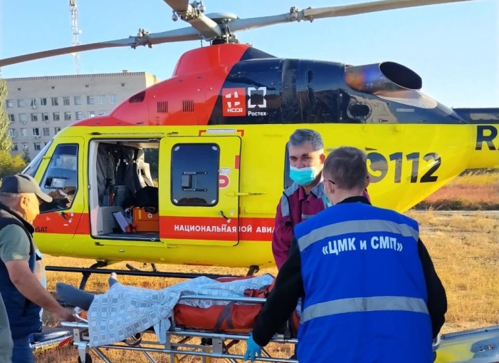 Астраханская санавиация продолжает оперативно доставлять в больницы тяжелых пациентов