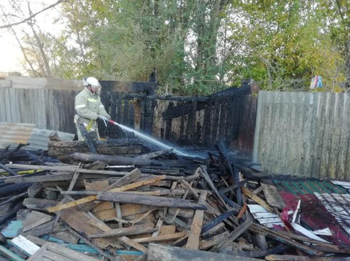 В пятницу в Астраханской области горело 8 пожаров