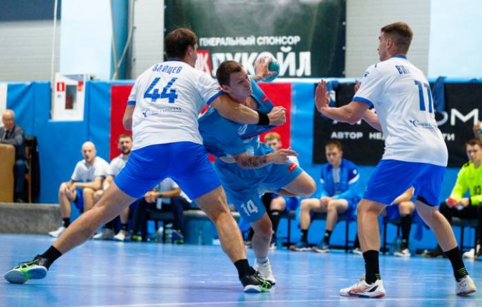 «Астраханочка» по-крупному разобралась с аутсайдером, а «Динамо» разгром устроил фаворит