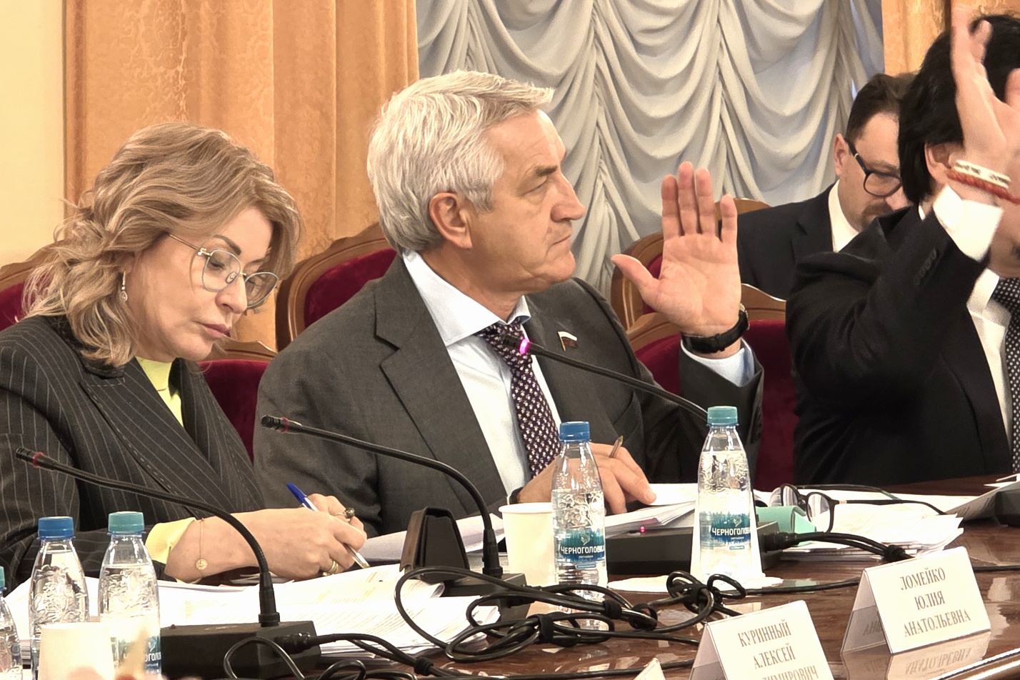 Леонид Огуль: «Комитет ГД по охране здоровья одобрил выделение дополнительных средств на развитие здравоохранения Астраханской области»