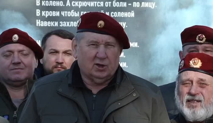 «Пацаны, мы с вами»: краповые береты и ветераны-спецназовцы обратились к российским бойцам на Украине