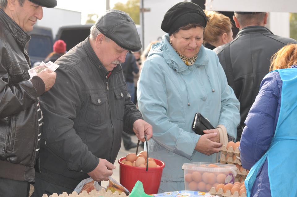 Ярмарка у современника