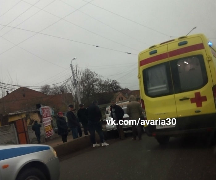 В Астрахани произошло еще одно столкновение маршрутки с "ВАЗом" (ВИДЕО)