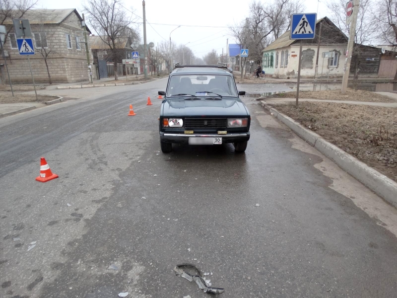 В Астрахани женщина попала под машину на "зебре"