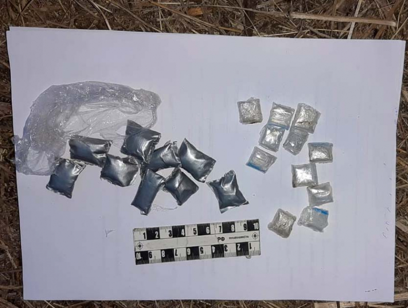 Астраханские полицейские на Городском острове застали молодую пару за неприличным делом