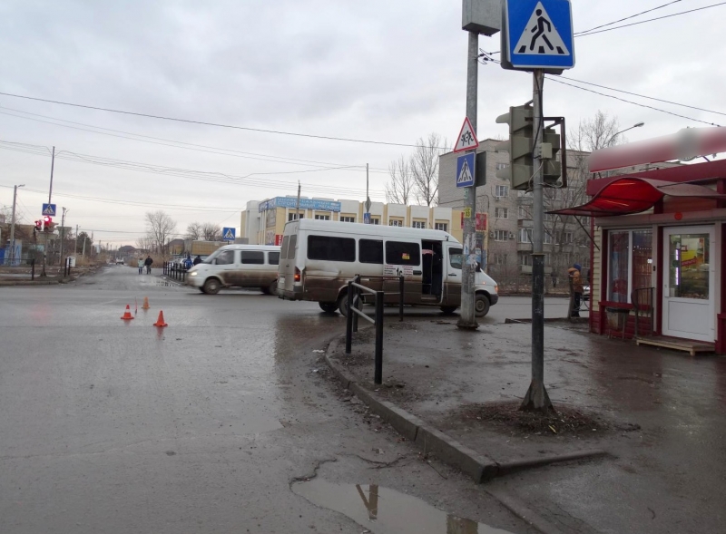 В Астрахани водитель маршрутки без прав сбил пенсионерку на "зебре"
