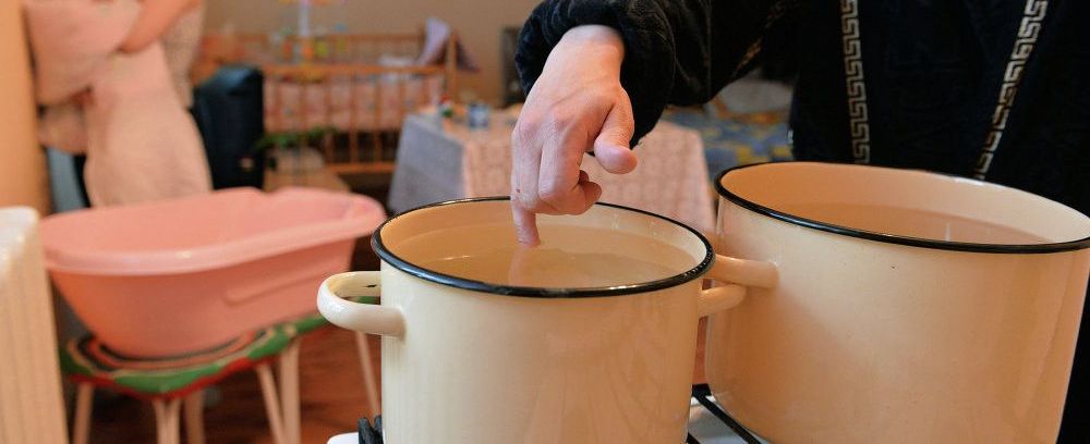 В Астрахани на два дня на двух улицах отключили горячую воду