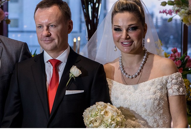 Депутат от Астраханской области в Госдуме РФ Мария Максакова вышла замуж за депутата Вороненкова и взяла фамилию супруга