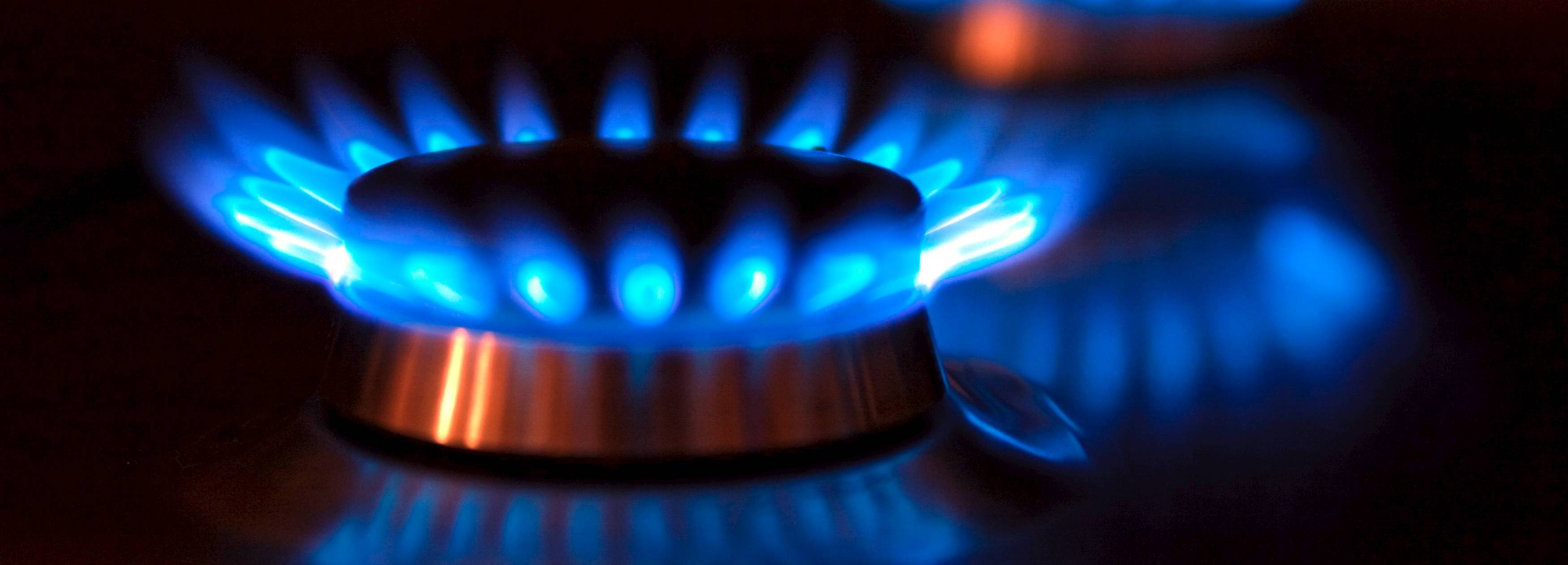 Более 20 улиц Астрахани останутся во вторник без газа